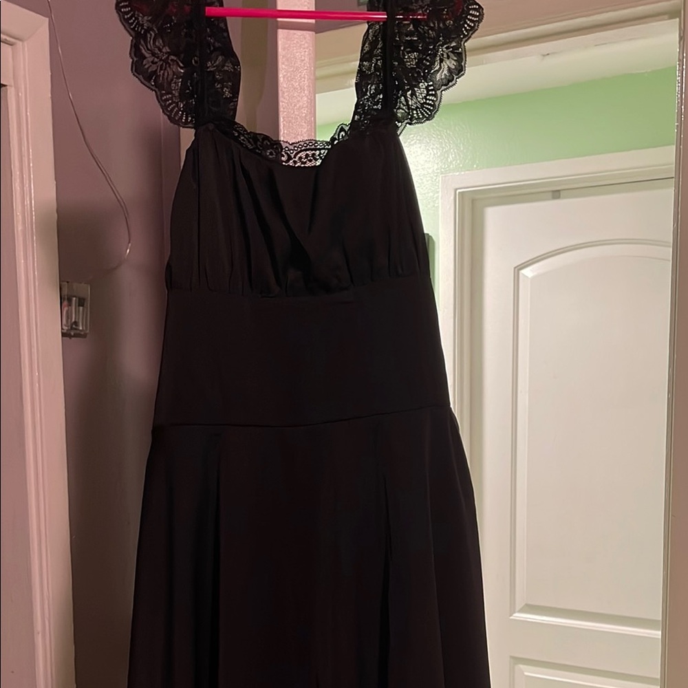 Elegant Black Lace Dress